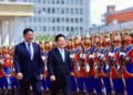 БНСУ-ын Ерөнхийлөгч И Жэ Мён, гэргий Ким Хе Гён нарыг албан ёсоор угтаж авлаа