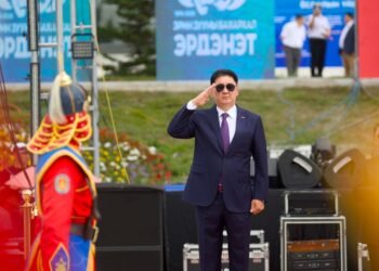 Монгол Улсын Ерөнхийлөгч У.Хүрэлсүх Эрдэнэт хотын 50 жилийн ойн баярын хуралд оролцлоо