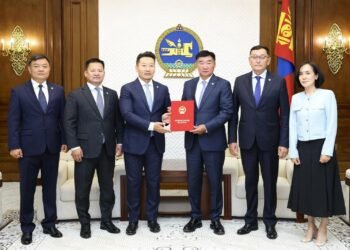 Эдийн засгийн тусгай бүсийн тухай хуулийн шинэчилсэн найруулгын төсөл өргөн мэдүүлэв