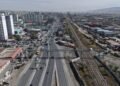 Таван шарын Нүхэн гарц дээгүүр 90 метрийн урт явган хүний гүүрийн ажил хийгдэж байна
