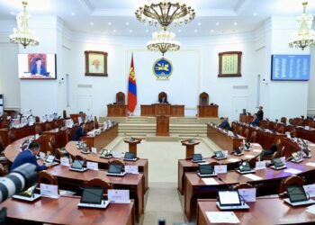 Чуулганы нэгдсэн хуралдааны ирц бүрдээгүй тул хойшлууллаа