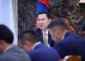 ЗӨВШӨӨРӨЛ АВАХААС ОЛГОХ ХҮРТЭЛХ БҮХ ҮЙЛ АЖИЛЛАГААНД БАРИМТ БИЧГИЙГ ИРГЭНЭЭС НЭГ УДАА АВЧ, ӨРГӨДӨЛ, ХҮСЭЛТИЙГ ШУУРХАЙ ШИЙДВЭРЛЭХИЙГ ҮҮРЭГ БОЛГОЛООЗӨВШӨӨРӨЛ АВАХААС ОЛГОХ ХҮРТЭЛХ БҮХ ҮЙЛ АЖИЛЛАГААНД БАРИМТ БИЧГИЙГ ИРГЭНЭЭС НЭГ УДАА АВЧ, ӨРГӨДӨЛ, ХҮСЭЛТИЙГ ШУУРХАЙ ШИЙДВЭРЛЭХИЙГ ҮҮРЭГ БОЛГОЛОО