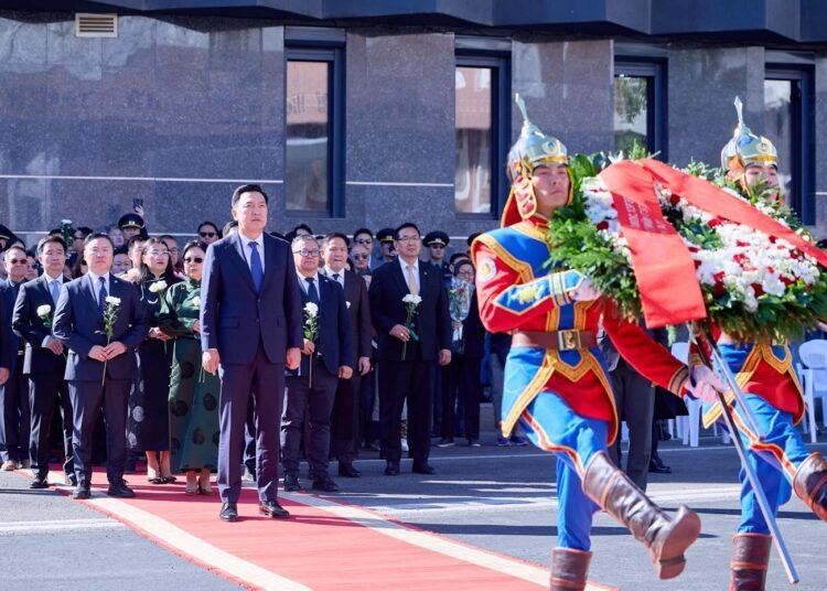 МОНГОЛ УЛСЫН ЕРӨНХИЙ САЙД ХЭЛМЭГДЭГСДИЙН ХӨШӨӨНД ЦЭЦЭГ ӨРГӨЖ, ХҮНДЭТГЭЛ ҮЗҮҮЛЭВ