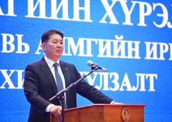 Ерөнхийлөгч У.Хүрэлсүх Дорноговь аймгийн иргэдтэй уулзав