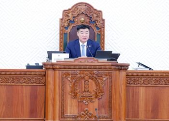 Улсын Их Хурлын дарга С.Бямбацогт: Төсвийн тодотголыг ард иргэддээ өгөөжтэй хэрэгжүүлэхэд онцгой анхаарахыг Засгийн газарт сануулъя